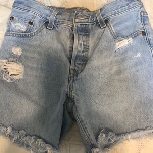 Levi shorts 501 button up